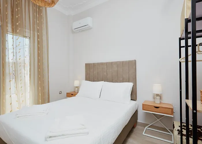 Chrissula Homeleader Apartment Chania (Crete)