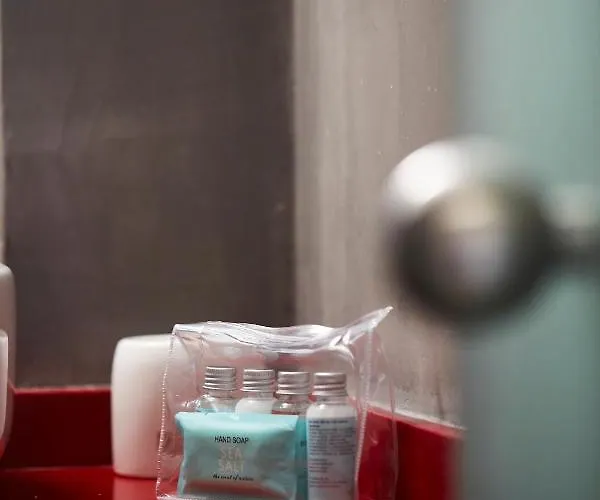 Chrissula Homeleader Apartment