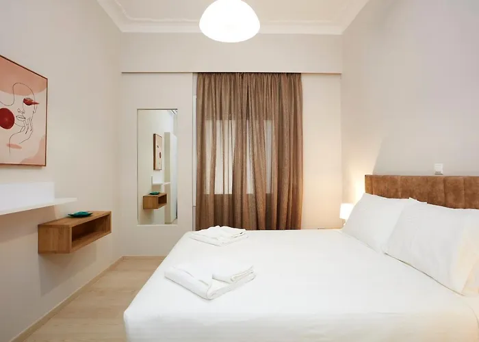 Chrissula Homeleader Chania (Crete)