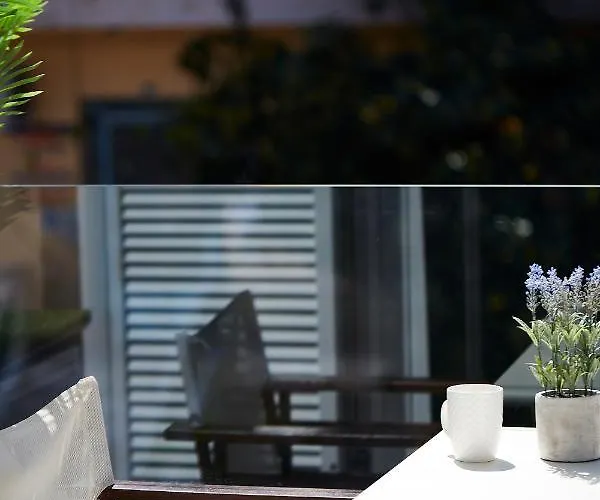 Апартаменты Chrissula Homeleader *