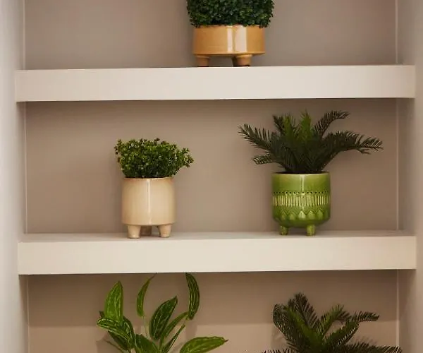 Apartment Chrissula Homeleader