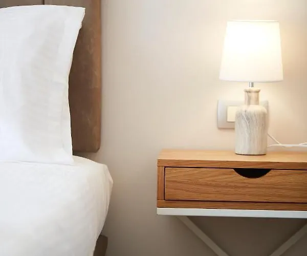 Chrissula Homeleader 公寓 *