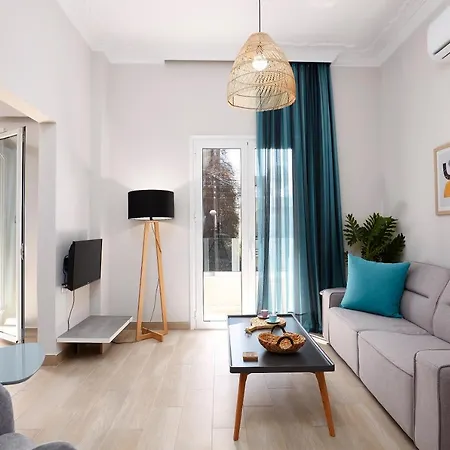 Chrissula Homeleader Appartement *